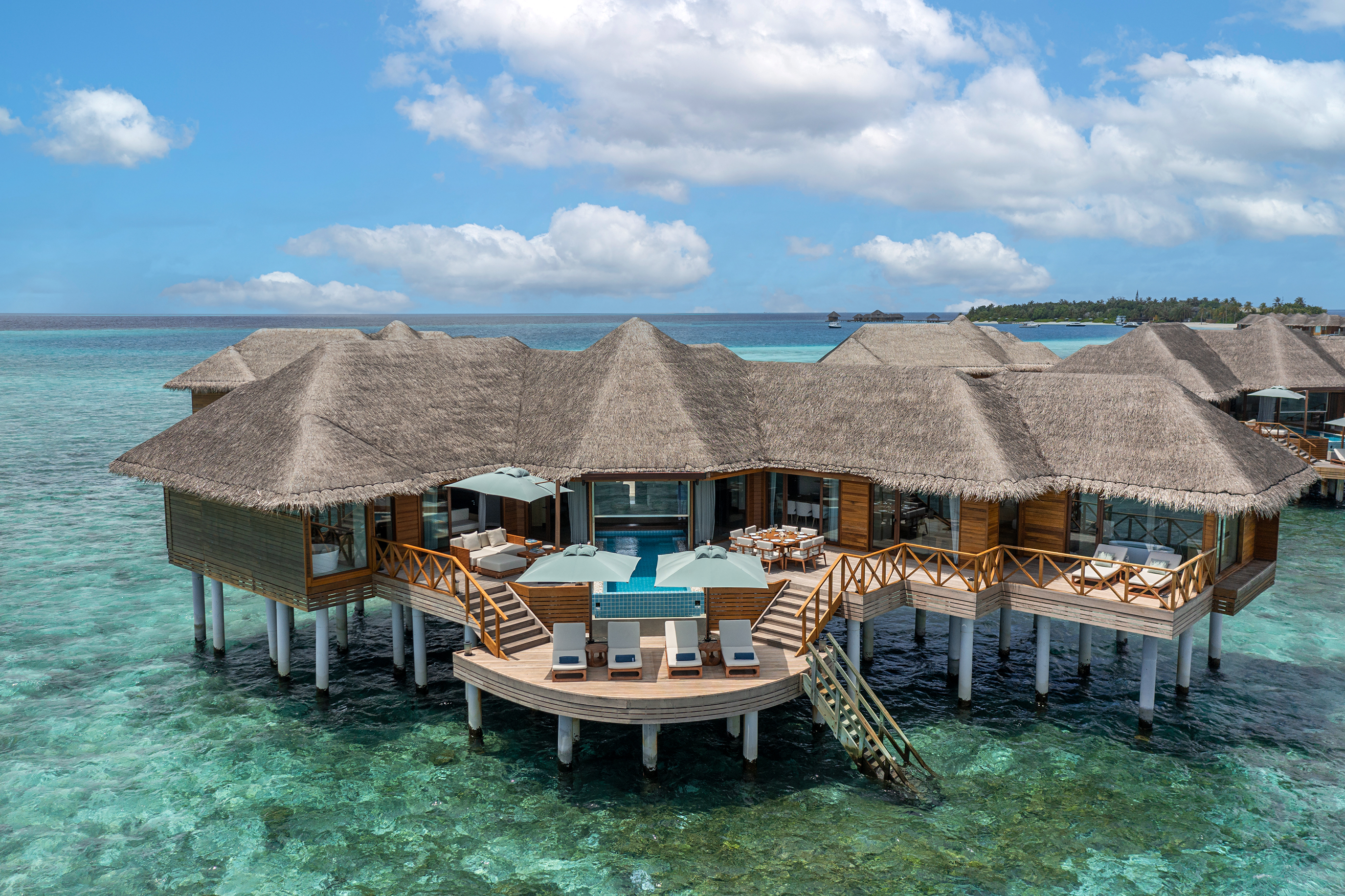 Huvafen Fushi Maldives, Universal Resorts